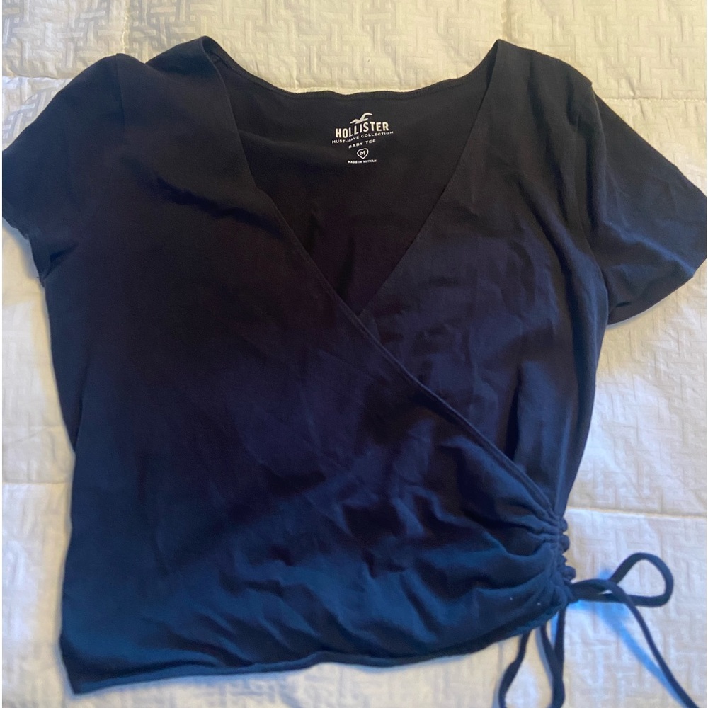 Hollister wrap baby tee